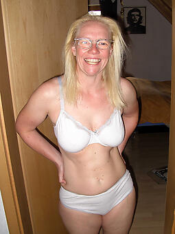 whore hot kermis mom