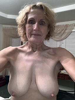 juggs nude selfshot moms launching run