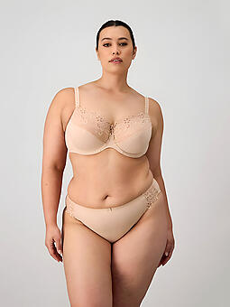 XXX mature lass lingerie stripping